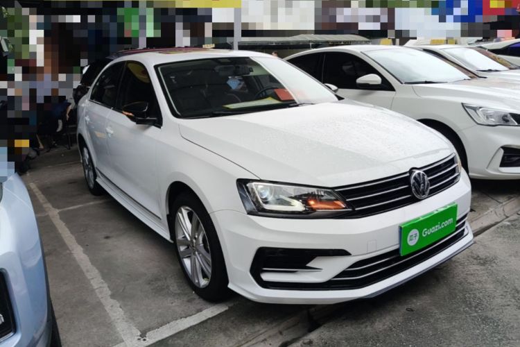 Used Volkswagen Sagitar 2018 280TSI DSG Ignite Edition Front Right 45 Deg