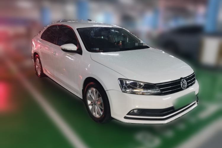 Used Volkswagen Sagitar 2018 1.6L Automatic Fashion Model Front Right 45 Deg