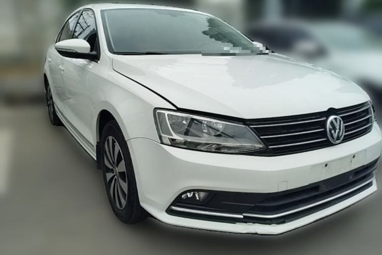 Used Volkswagen Sagitar 2018 1.6L Manual Comfort Model Front Right 45 Deg