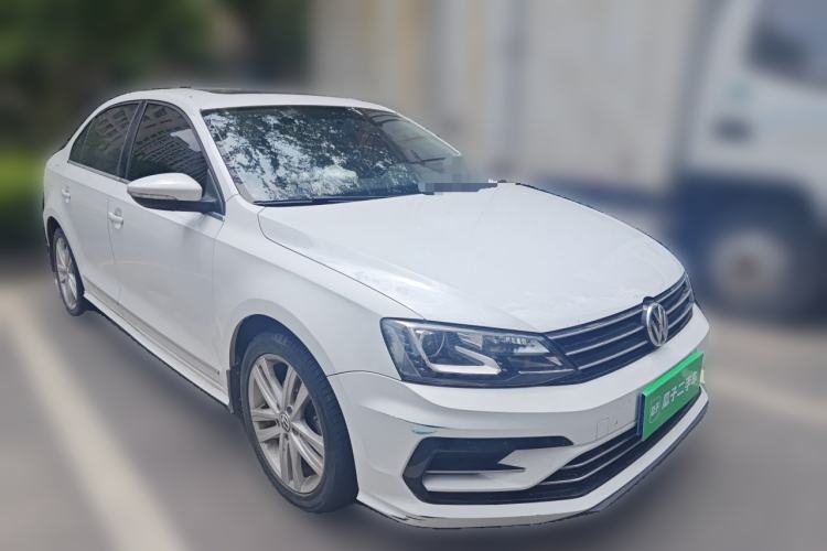 Used Volkswagen Sagitar 2018 280TSI DSG Ignite Edition Front Right 45 Deg