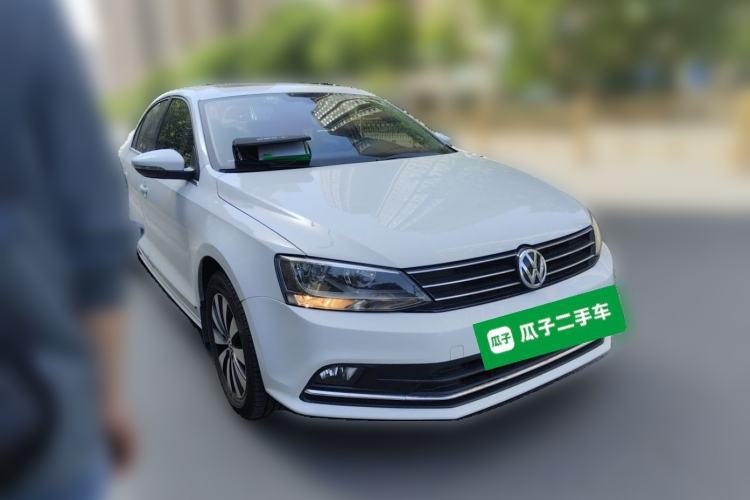 Used Volkswagen Sagitar 2018 1.6L Automatic Comfort Model Front Right 45 Deg