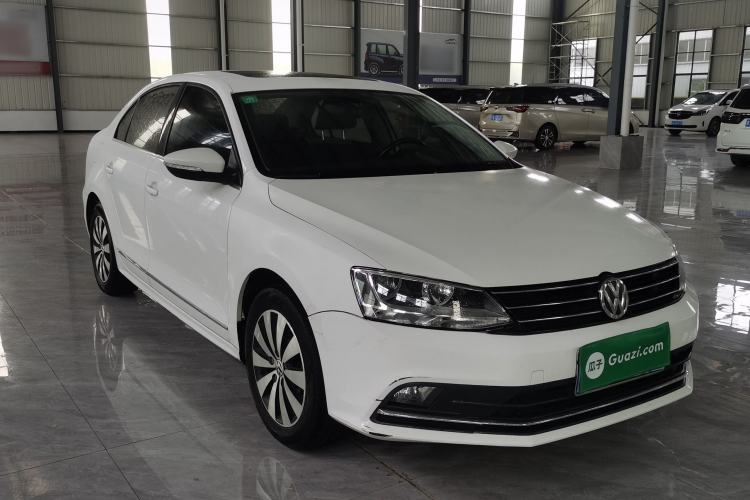Used Volkswagen Sagitar 2018 1.6L Automatic Comfort Model Front Right 45 Deg