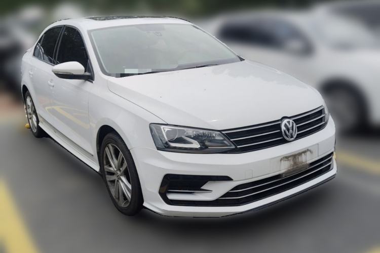 Used Volkswagen Sagitar 2018 280TSI DSG Ignite Edition Front Right 45 Deg