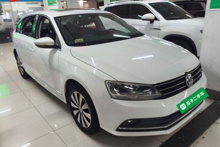 Used Volkswagen Sagitar 2018 1.6L Automatic Comfort Model Front Right 45 Deg
