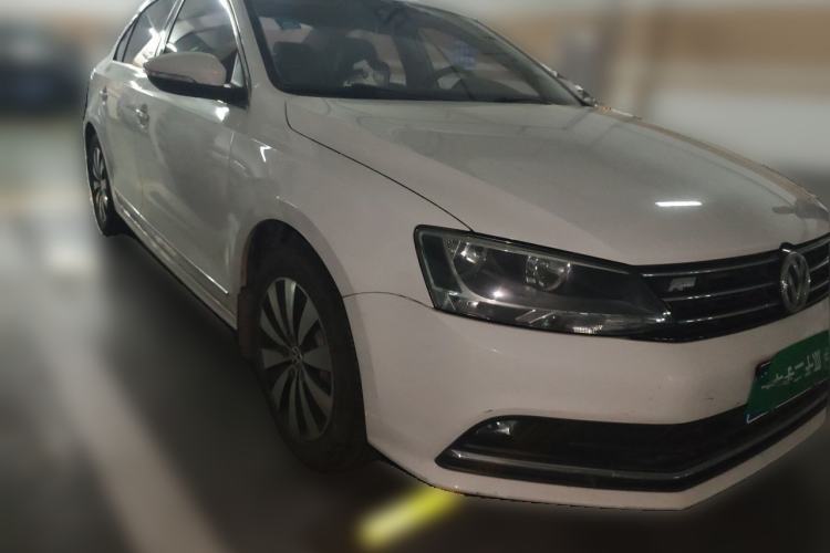 Used Volkswagen Sagitar 2018 1.6L Automatic Comfort Model Front Right 45 Deg