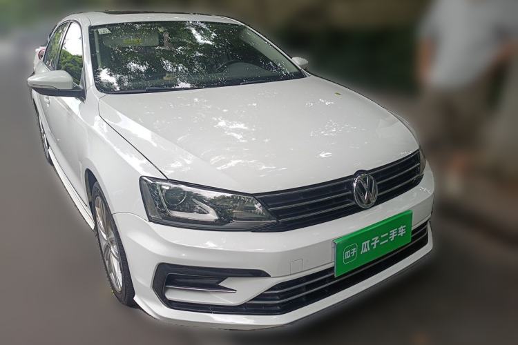 Used Volkswagen Sagitar 2018 280TSI DSG Ignite Edition Front Right 45 Deg