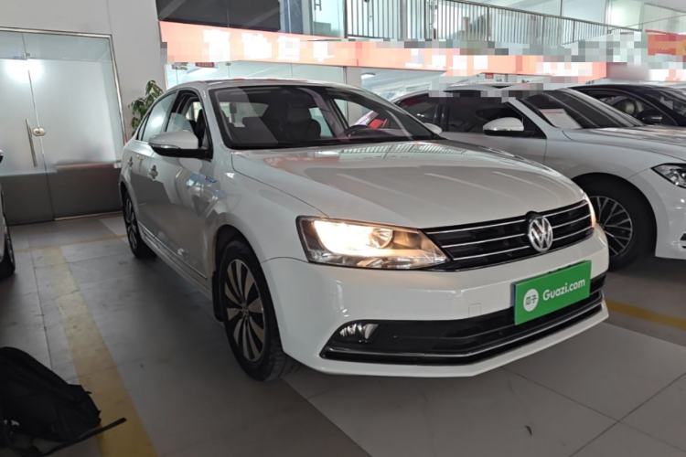 Used Volkswagen Sagitar 2018 1.6L Automatic Comfort Model Front Right 45 Deg