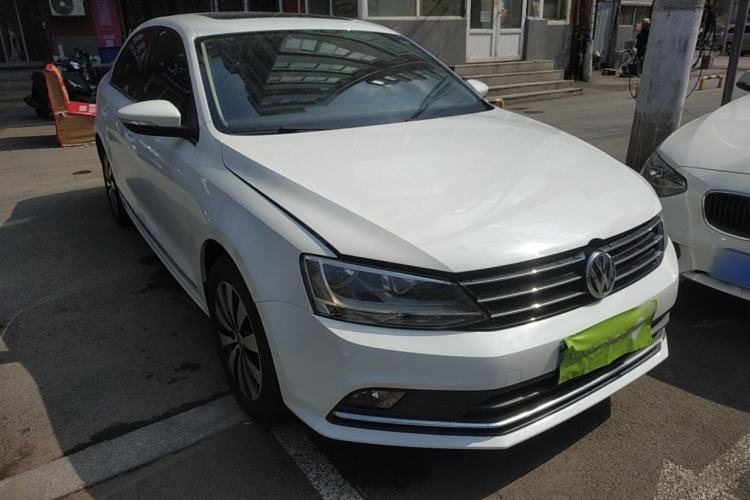 Used Volkswagen Sagitar 2018 1.6L Automatic Comfort Model Front Right 45 Deg
