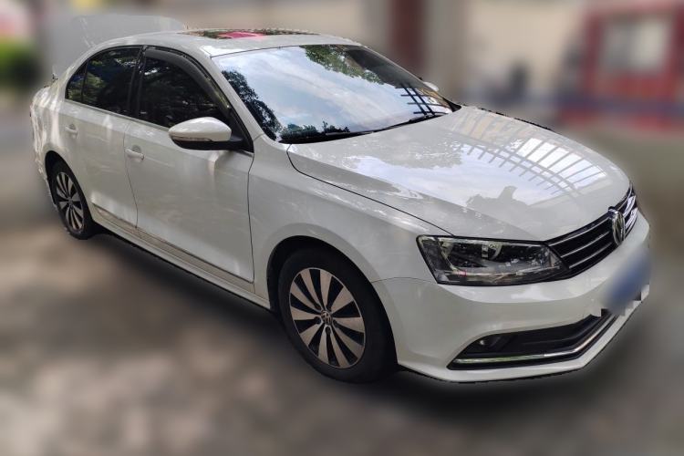 Used Volkswagen Sagitar 2018 1.6L Automatic Comfort Model Front Right 45 Deg