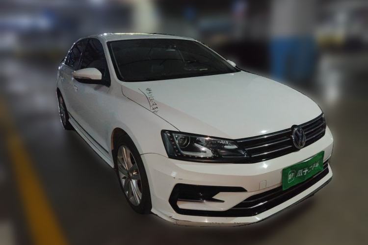 Used Volkswagen Sagitar 2018 280TSI DSG Ignite Edition Front Right 45 Deg