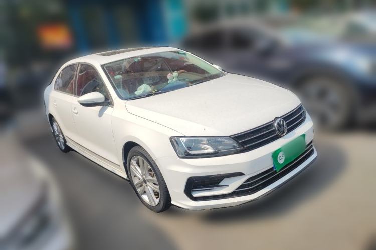 Used Volkswagen Sagitar 2018 280TSI DSG Ignite Edition Front Right 45 Deg