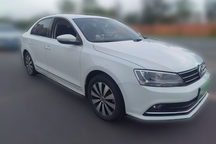 Used Volkswagen Sagitar 2018 1.6L Automatic Comfort Model Front Right 45 Deg
