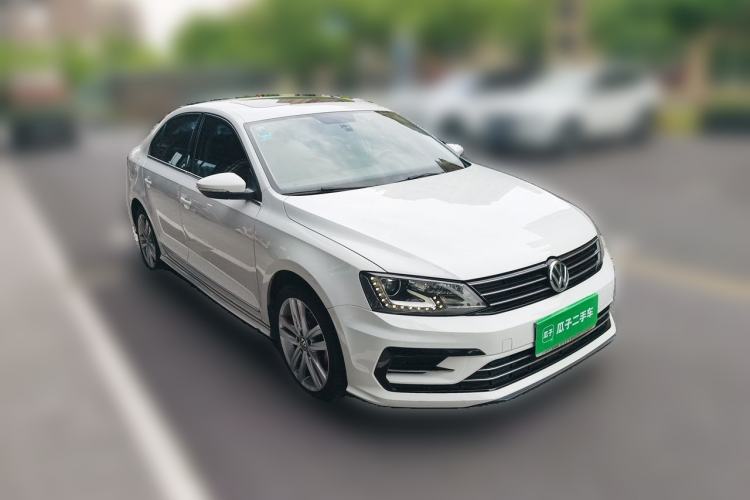 Used Volkswagen Sagitar 2018 280TSI DSG Ignite Edition Front Right 45 Deg
