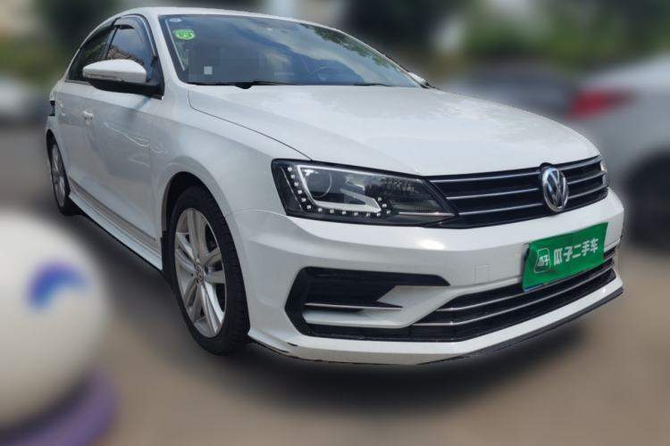 Used Volkswagen Sagitar 2018 280TSI DSG Ignite Edition Front Right 45 Deg
