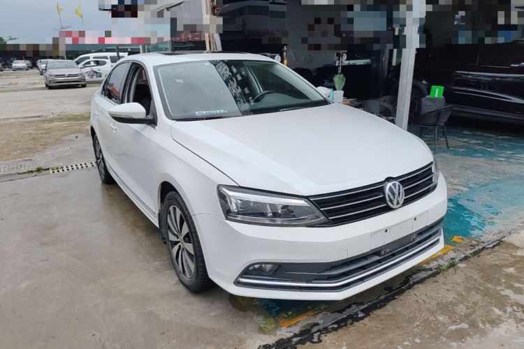 Used Volkswagen Sagitar 2018 1.6L Manual Comfort Model Front Right 45 Deg