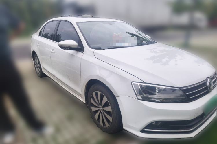 Used Volkswagen Sagitar 2018 1.6L Automatic Comfort Model Front Right 45 Deg