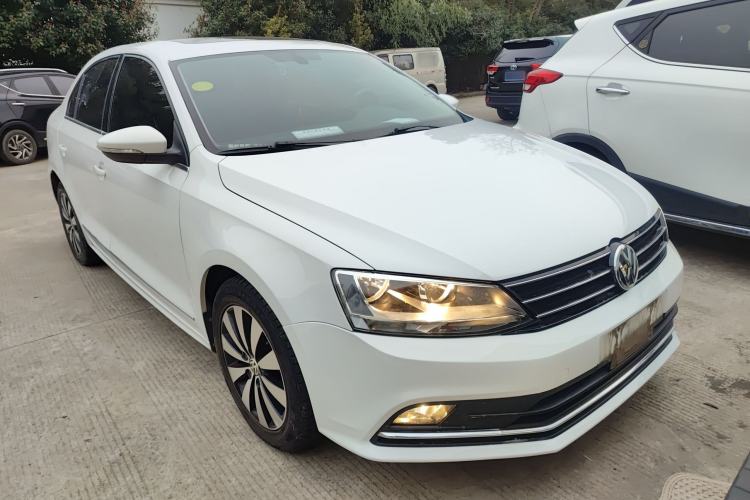 Used Volkswagen Sagitar 2018 180TSI DSG Prestige Edition Front Right 45 Deg