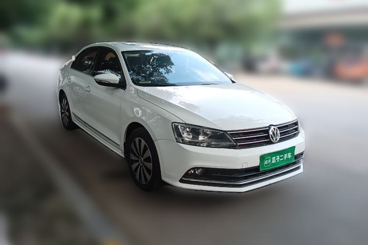 Used Volkswagen Sagitar 2018 1.6L Automatic Comfort Model Front Right 45 Deg