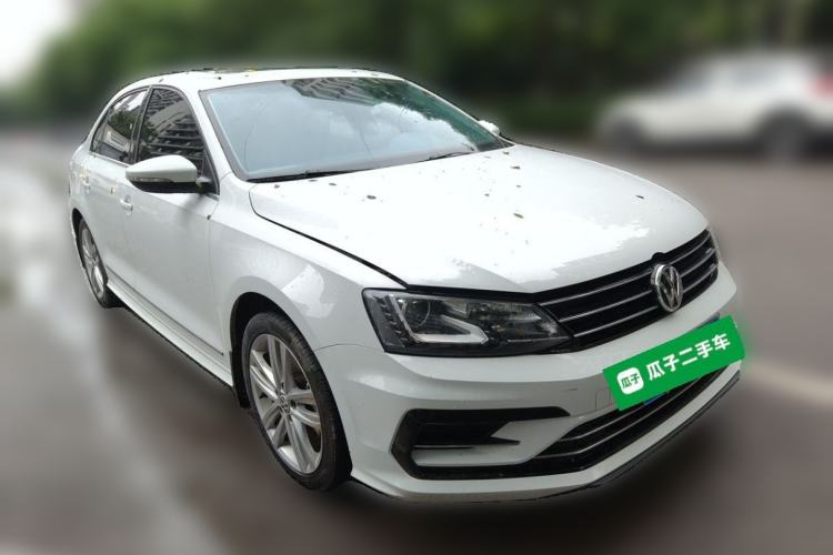 Used Volkswagen Sagitar 2018 280TSI DSG Ignite Edition Front Right 45 Deg