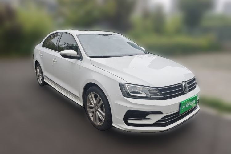 Used Volkswagen Sagitar 2018 280TSI DSG Ignite Edition Front Right 45 Deg
