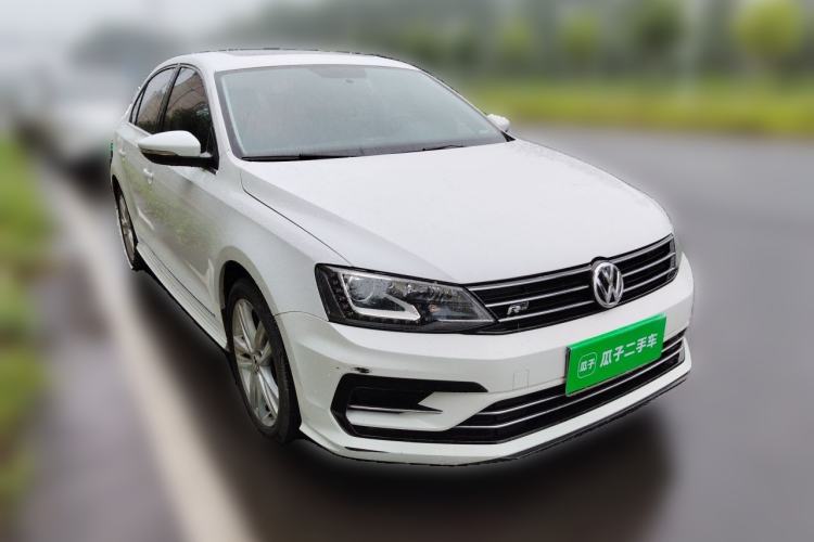 Used Volkswagen Sagitar 2018 280TSI DSG Ignite Edition Front Right 45 Deg