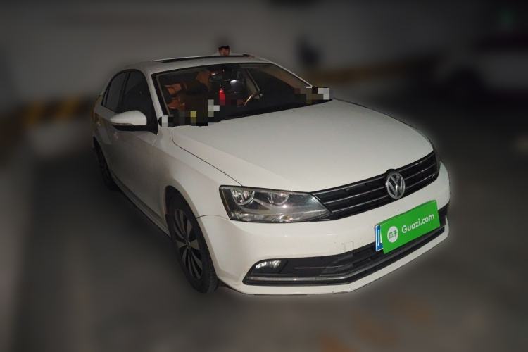 Used Volkswagen Sagitar 2018 180TSI DSG Prestige Edition Front Right 45 Deg