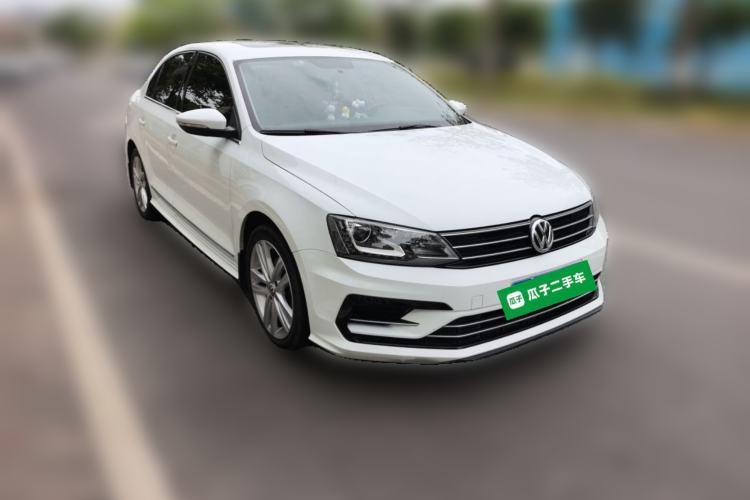 Used Volkswagen Sagitar 2018 280TSI DSG Ignite Edition Front Right 45 Deg