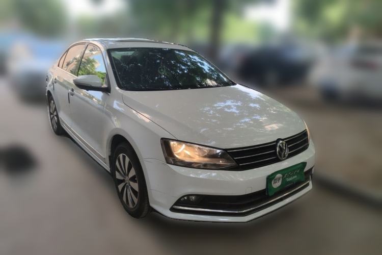Used Volkswagen Sagitar 2018 1.6L Automatic Comfort Model Front Right 45 Deg