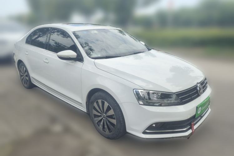 Used Volkswagen Sagitar 2018 1.6L Automatic Comfort Model Front Right 45 Deg