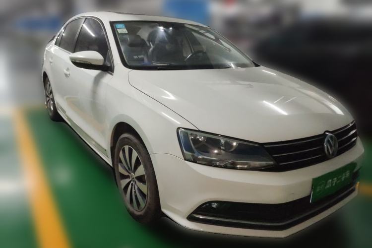 Used Volkswagen Sagitar 2018 1.6L Manual Comfort Model Front Right 45 Deg