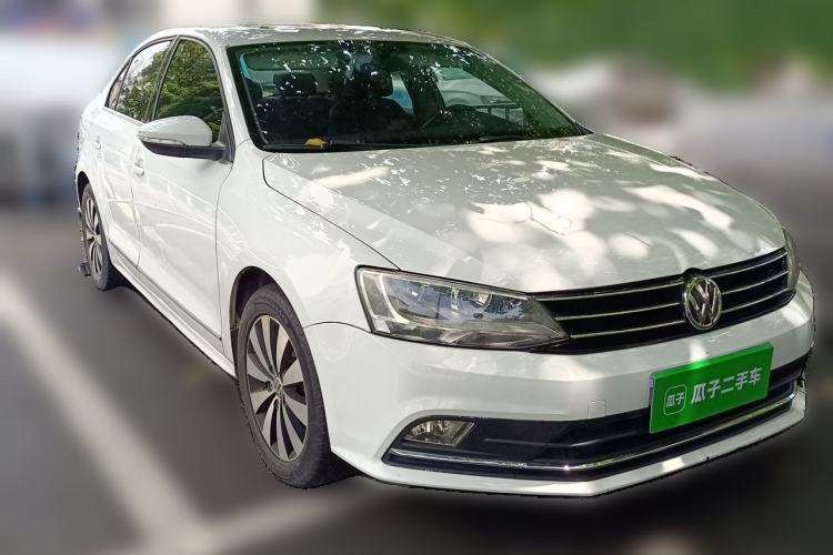 Used Volkswagen Sagitar 2018 180TSI DSG Prestige Edition Front Right 45 Deg