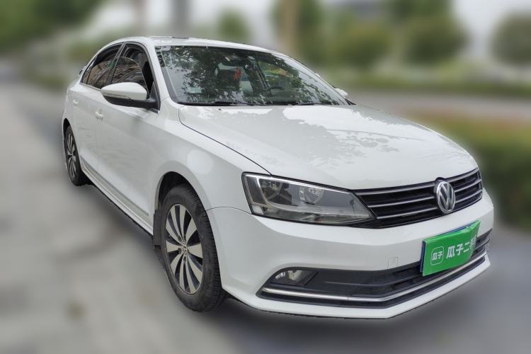 Used Volkswagen Sagitar 2018 1.6L Automatic Comfort Model Front Right 45 Deg