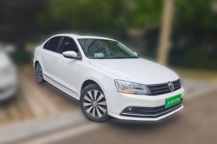 Used Volkswagen Sagitar 2018 1.6L Automatic Comfort Model Front Right 45 Deg