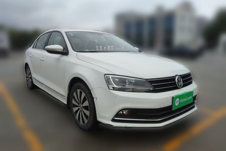 Used Volkswagen Sagitar 2018 1.6L Automatic Comfort Model Front Right 45 Deg