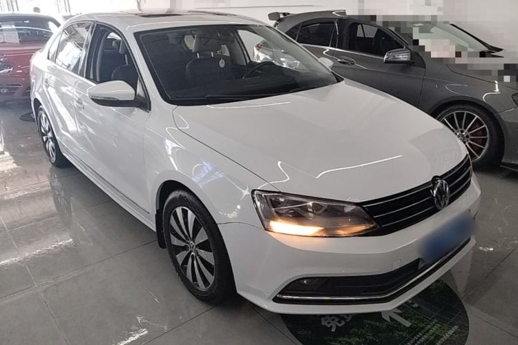 Used Volkswagen Sagitar 2018 180TSI DSG Prestige Edition Front Right 45 Deg