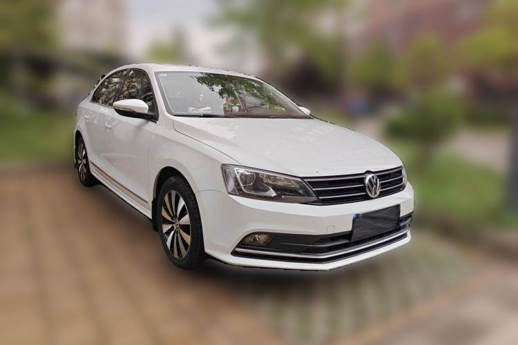 Used Volkswagen Sagitar 2018 1.6L Automatic Comfort Model Front Right 45 Deg