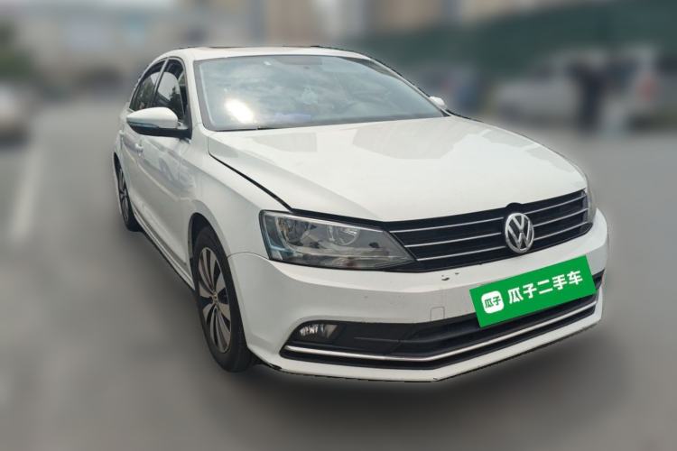 Used Volkswagen Sagitar 2018 280TSI DSG Comfort Model Front Right 45 Deg
