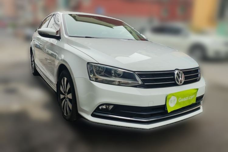 Used Volkswagen Sagitar 2018 1.6L Automatic Comfort Model Front Right 45 Deg