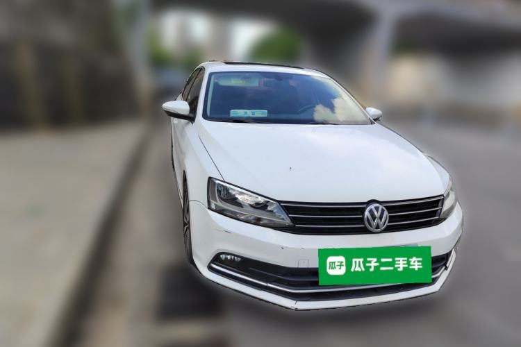 Used Volkswagen Sagitar 2018 180TSI DSG Prestige Edition Front Right 45 Deg