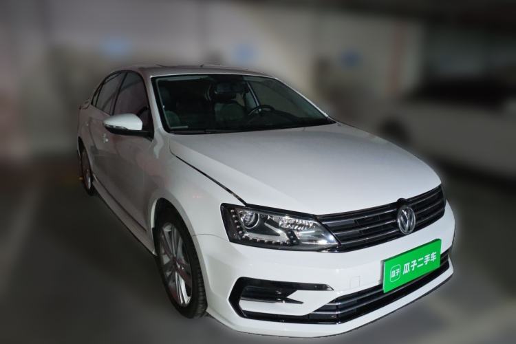 Used Volkswagen Sagitar 2018 280TSI DSG Ignite Edition Front Right 45 Deg