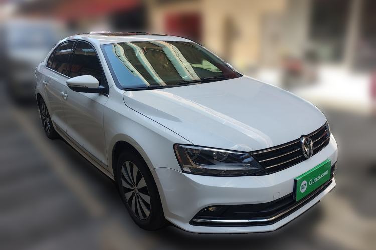 Used Volkswagen Sagitar 2018 1.6L Automatic Comfort Model Front Right 45 Deg