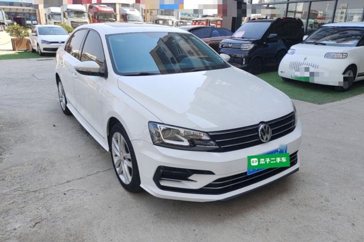 Used Volkswagen Sagitar 2018 280TSI DSG Ignite Edition Front Right 45 Deg