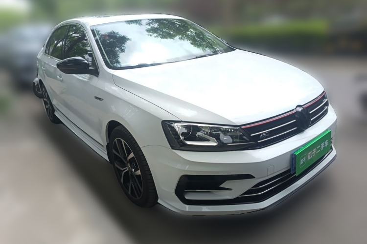 Used Volkswagen Sagitar 2018 280TSI DSG Ignite Edition Front Right 45 Deg