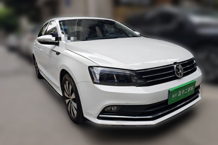 Used Volkswagen Sagitar 2018 1.6L Automatic Comfort Model Front Right 45 Deg