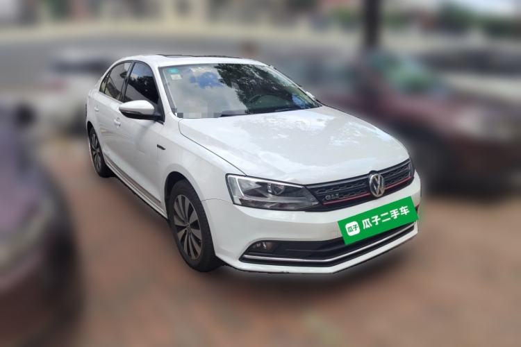 Used Volkswagen Sagitar 2018 1.6L Automatic Comfort Model Front Right 45 Deg