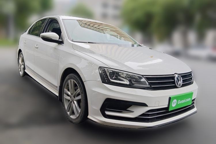 Used Volkswagen Sagitar 2018 280TSI DSG Ignite Edition Front Right 45 Deg