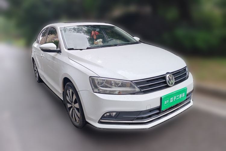 Used Volkswagen Sagitar 2018 1.6L Automatic Comfort Model Front Right 45 Deg