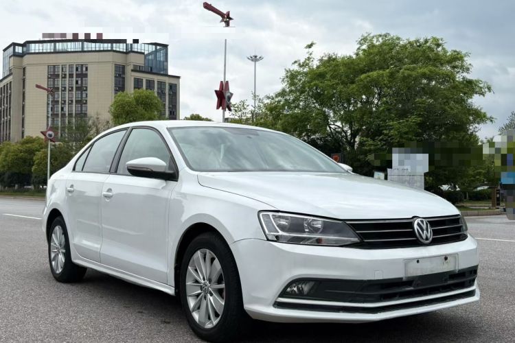 Used Volkswagen Sagitar 2018 1.6L Automatic Fashion Model Front Right 45 Deg