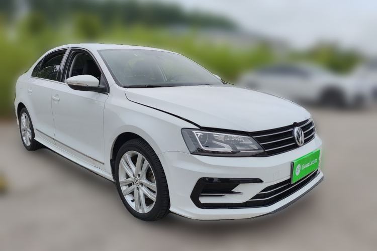 Used Volkswagen Sagitar 2018 280TSI DSG Ignite Edition Front Right 45 Deg
