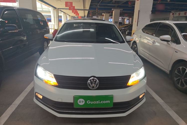Used Volkswagen Sagitar 2018 1.6L Manual Comfort Model Front